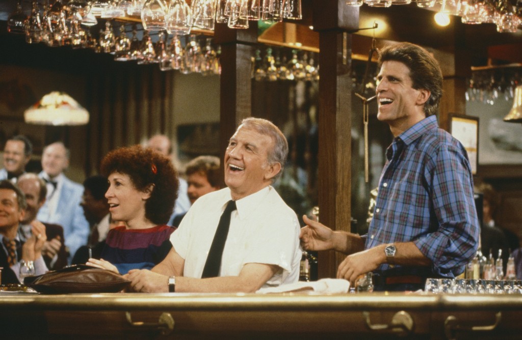 An Introvert's Guide to Enjoying Bars