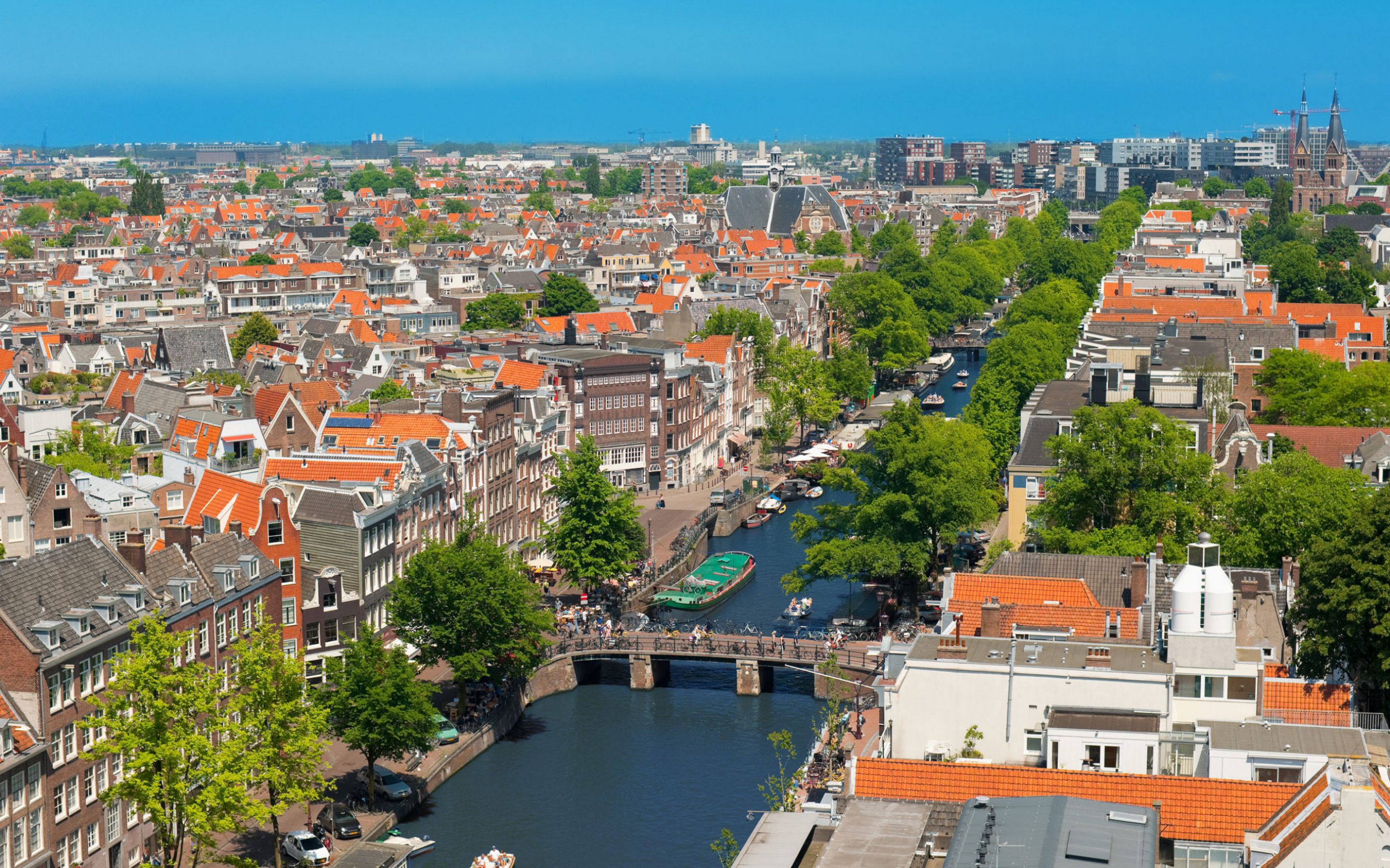 In Defense of the Year-Long Study Abroad