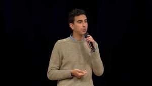 4 Social Activists You Should Be Following on Twitter