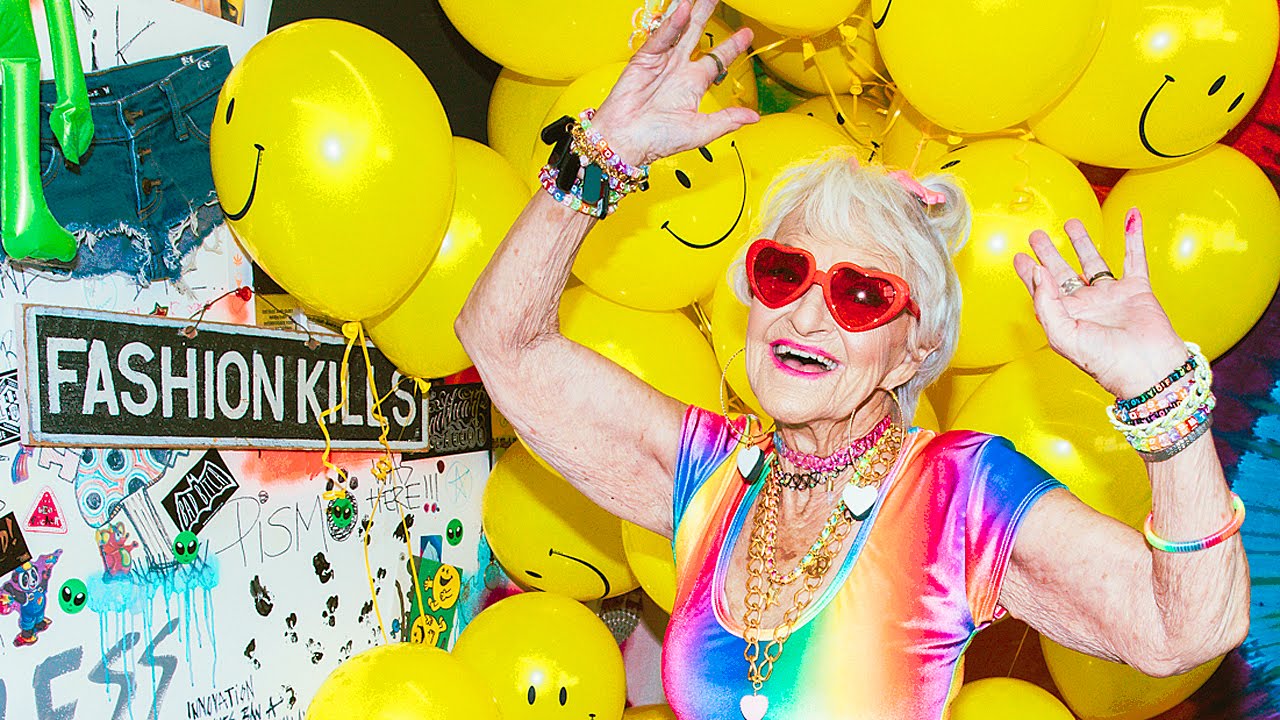 6 Weird (And Incredibly Entertaining) Instagrams You Should Be Following