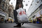 The Pros and Cons of the Fast Fashion Industry