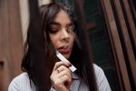 JUUL smoking and vaping