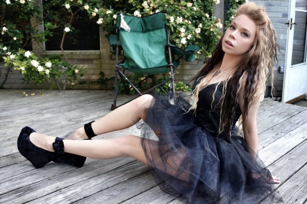Grav3yardgirl