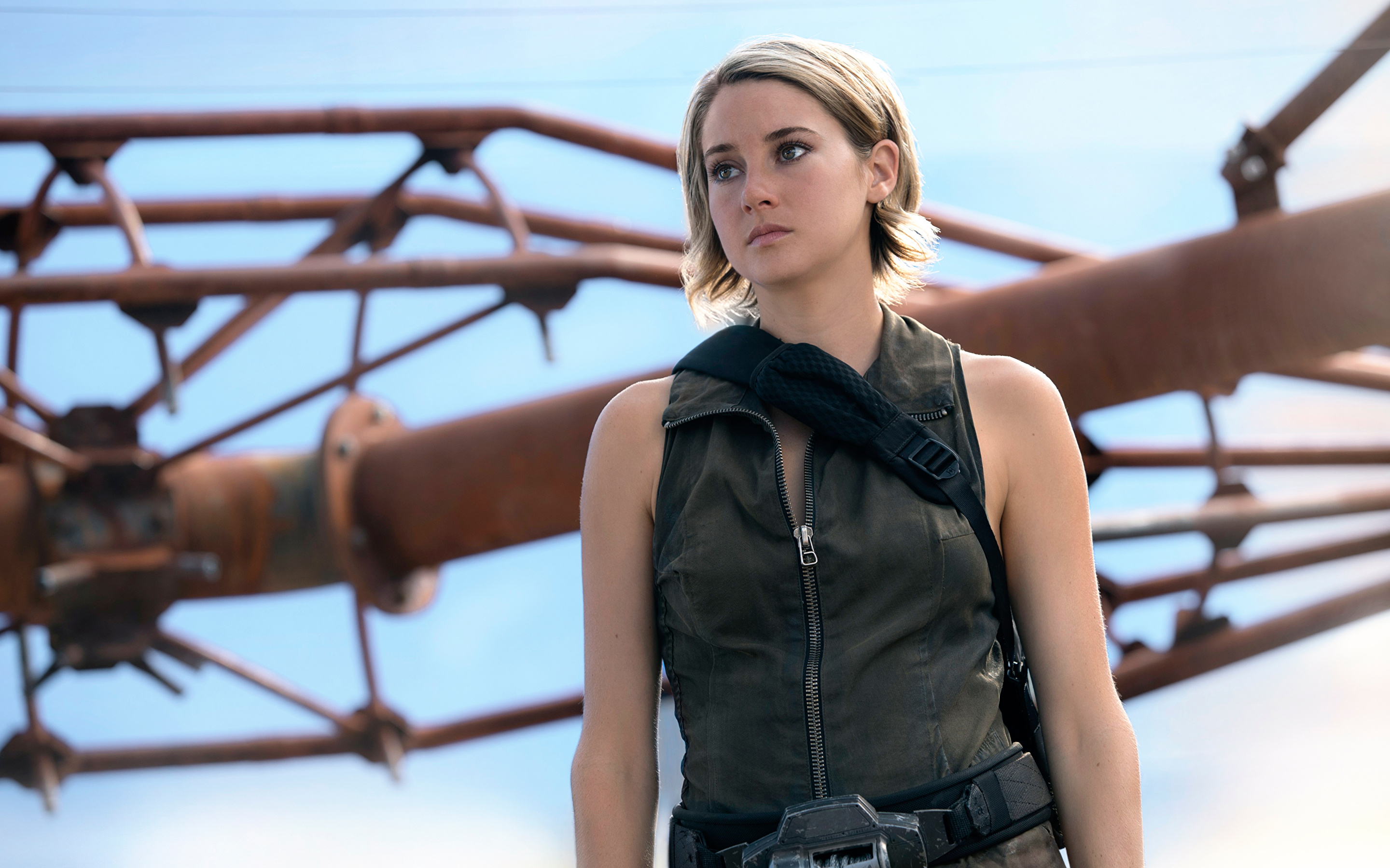 The second installment of the "Divergent" series, "Allegiant," left fans feeling unsatisfied.