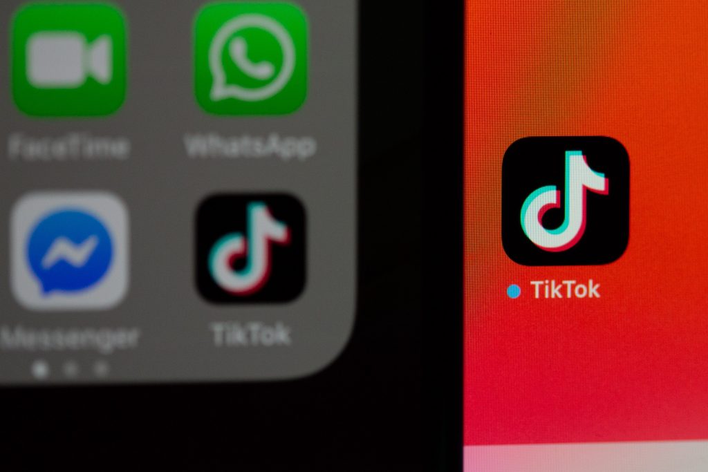 TikTok logo in article about Tony Lopez