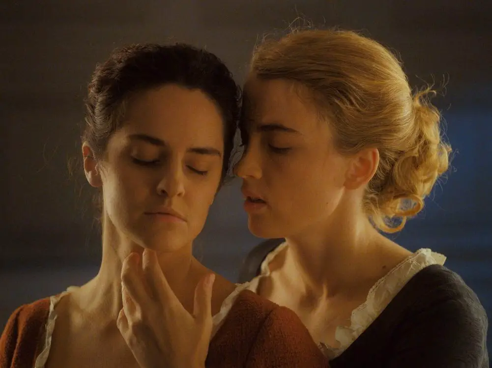 Noémie Merlant and Adèle Haenel in 'Portrait of a Lady on Fire'