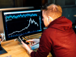 Investing can be an important tool for college students looking for a brighter future.