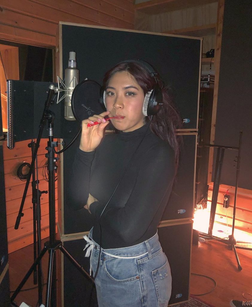 Singer Sam Rui in an article about internation R&B
