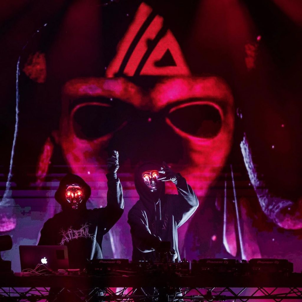 In an article about artists getting more exposure in the wake of Instagram Live shows, an image from ATLiens concert