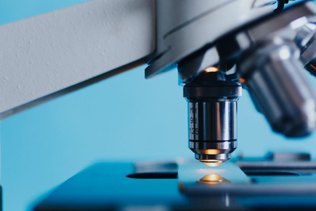 A microscope used by Biology majors in college