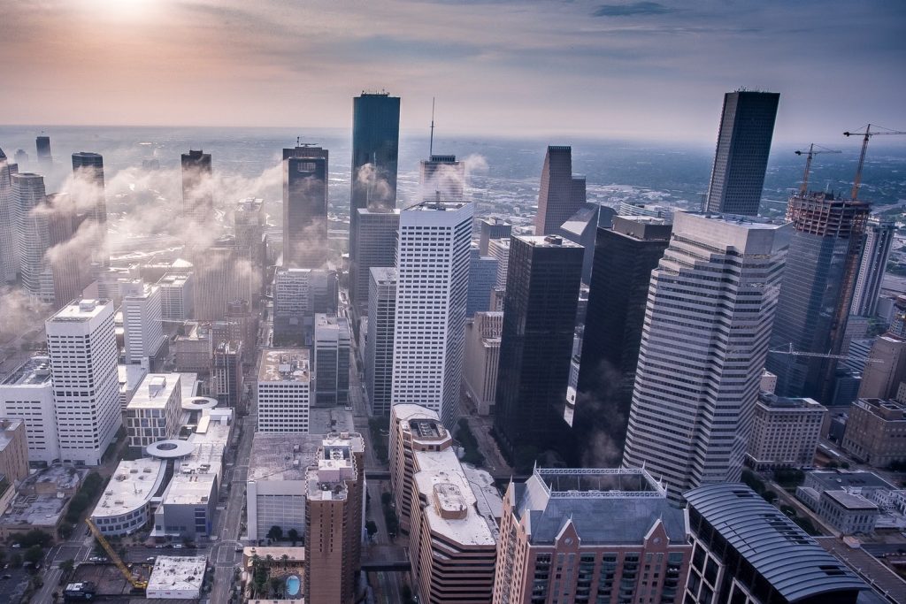 A photograph of Houston, Texas for an article about Californians flooding to Texas. (Photo by Vlad Busuioc from Unsplash)