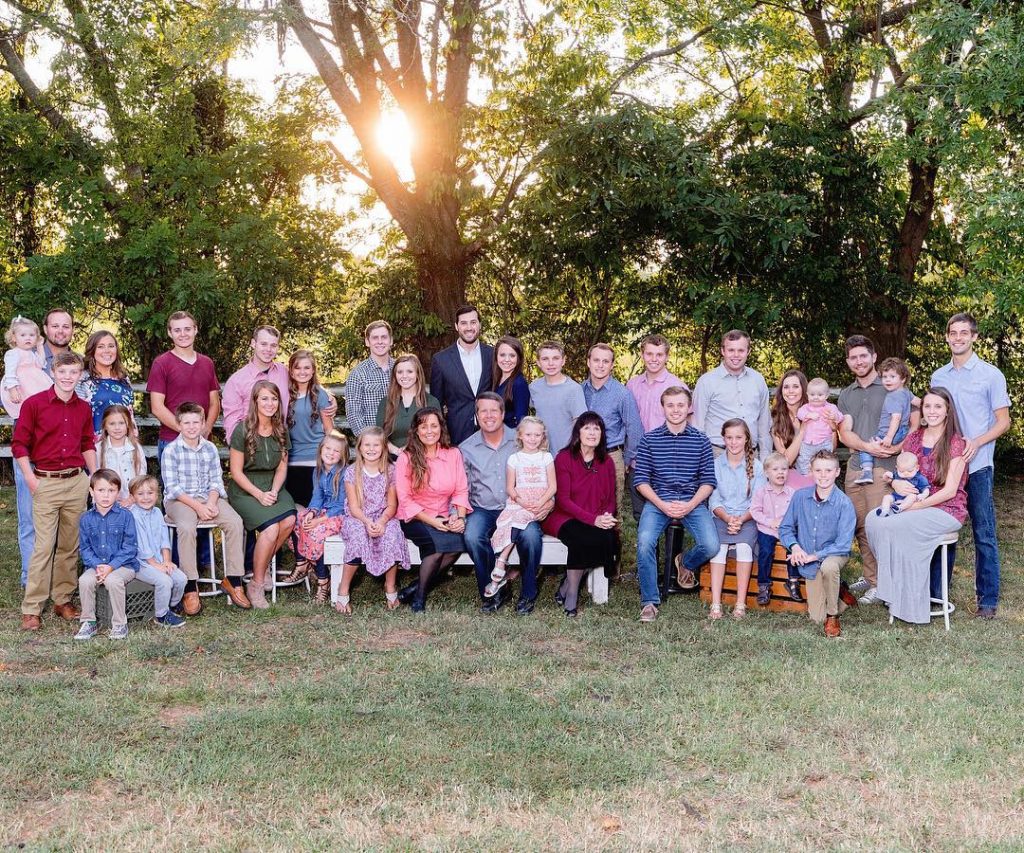 A photo of the Duggar family.