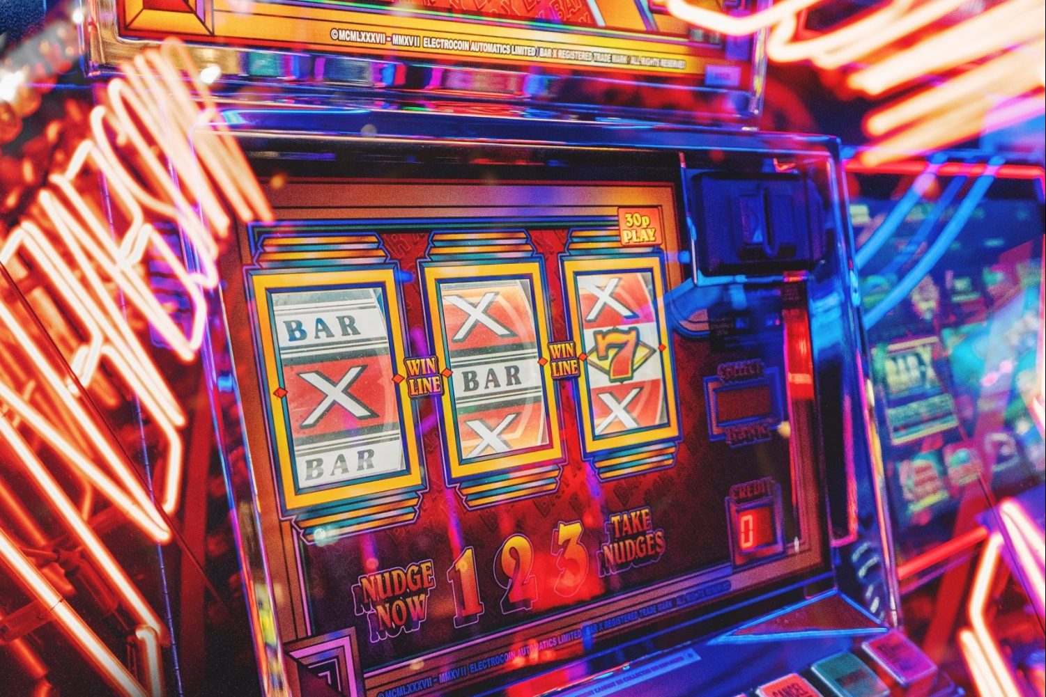 in article about online casino, a slot machine