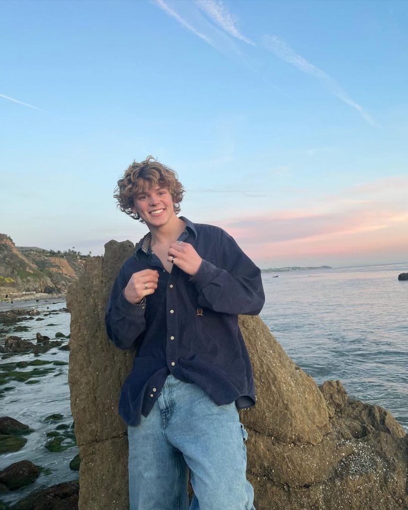 In article about Sienna Mae Gomez and the sexual assault allegations against her, a photo of Jack Wright