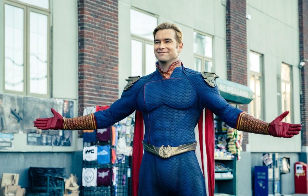 In an article about the show "The Boys" and their newest villain, Homelander, a screencap of the character in his super suit.