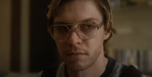 A screenshot of Jeffrey Dahmer, played by Evan Peters, in Netflix's new show 'Monster'